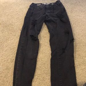 Black Skinny Jeans with holes
